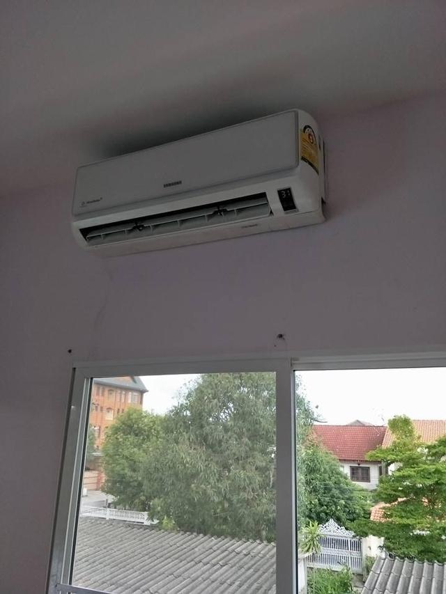 ช่างแอร์คลองสามวา ล้างแอร์คู้บอน ซ่อมแอร์สุวินทวงศ์ ย้ายแอร์หทัยราษฎร์ ติดตั้งแอร์พระยาสุเรนทร์