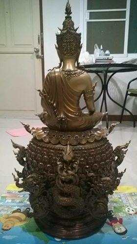 พระบูชา 9 นิ้ว