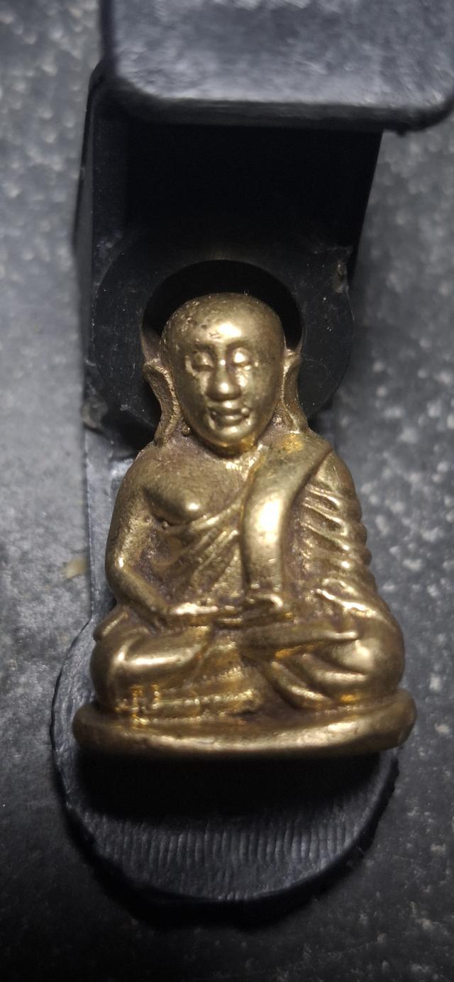 พระเครื่องบ้านๆพระเครื่อง