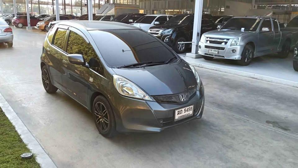 Honda Jazz รถบ้านมือเดียว 7