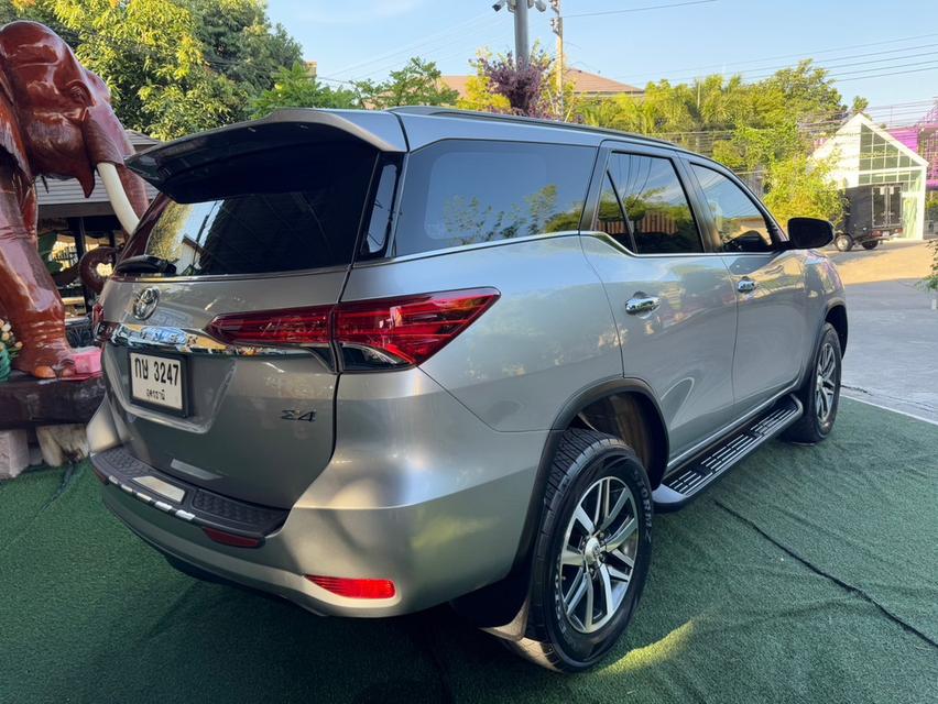 TOYOTA FORTUNER 2.8 V 4WD AT 2018 5