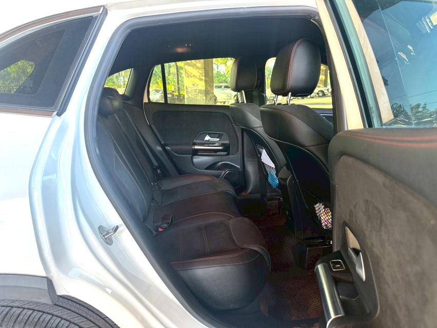 ขายรถ Benz GLA200 AMG W247 ปี 2021 สีขาว เกียร์ออโต้ 10