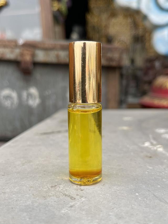 น้ำมันมหาสิทธิโชค อาจารย์เฮง ไพรวัลย์ น้ำมันมหาเสน่ห์ น้ำมันว่านสมุนไพร น้ำมันกฤษณา