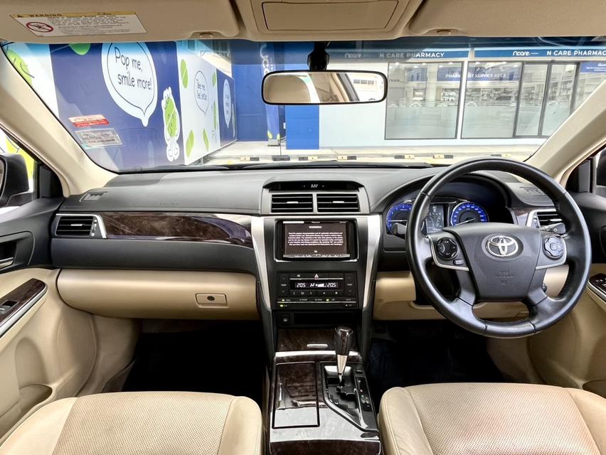Toyota Camry 2.0 G ปี 2015 12
