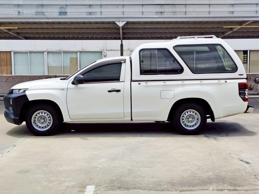 รหัสรถ CAT4598 2021. Mitsubishi Triton 2.5 GL เกียร์ธรรมดา