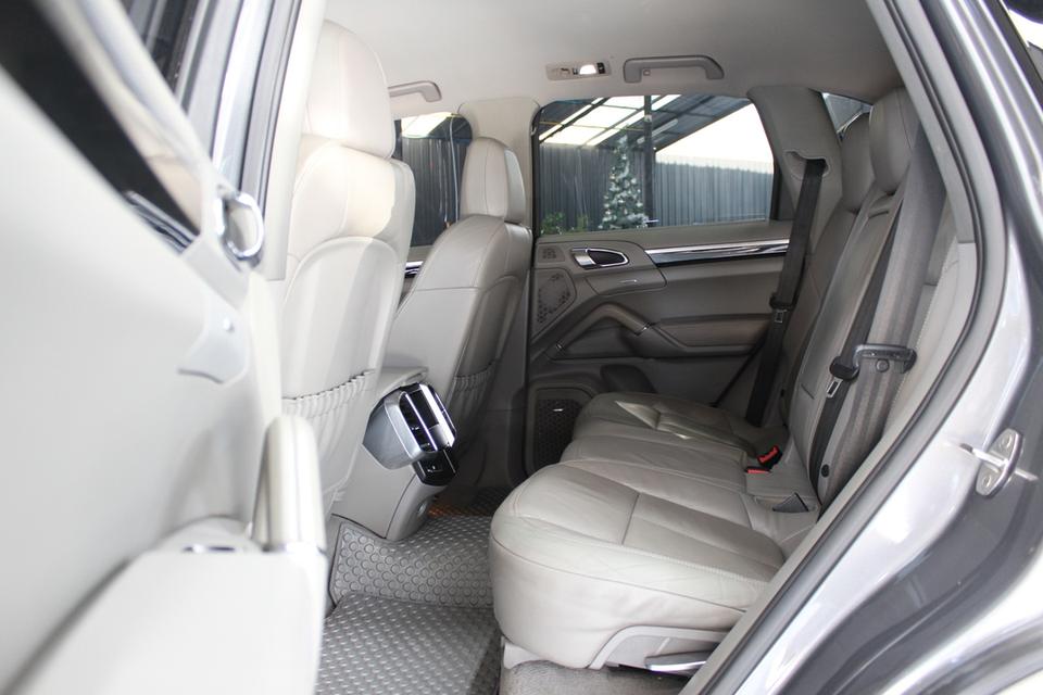 รหัสรถ JRS446 Porsche Cayenne Hybrid 2013 ราคาไม่ถึงล้านได้ไปคุ้มแน่นอน รูปที่ 18
