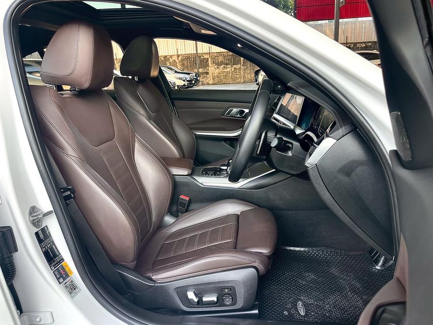 BMW 330e Msport ปี21 12