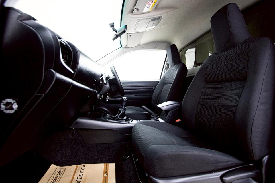 TOYOTA HILUX REVO 2.8 J PLUS STANDARD CAB 2015  8