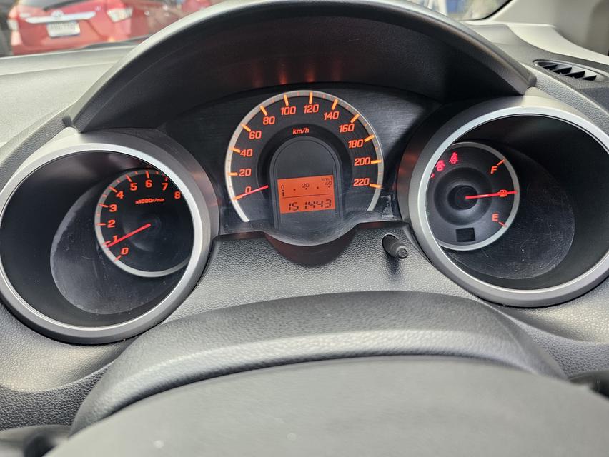 HONDA JAZZ 1.5 SV AIRBAG ABS AUTO ปี 2012 รูปที่ 8