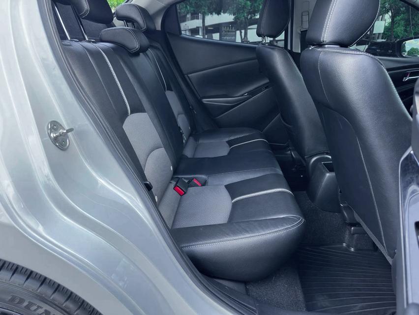 MAZDA 2 1.3 Sport S Leather เกียร์ Auto สีขาวมุกพรีเมียม (Snowflake White Pearl) ปี 2022 แท้ 15