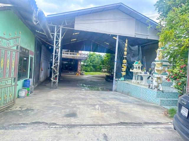 เทศบาลสวนหลวง 1.8 กม. พุทธสาคร เศรษฐกิจ ให้เช่าบ้าน โกดัง 2 ชั้น ลานจอดรถ 600 ตร.ม. 250 ตร.วา. 5 นอน 6 น้ำ กระทุ่มแบน 3