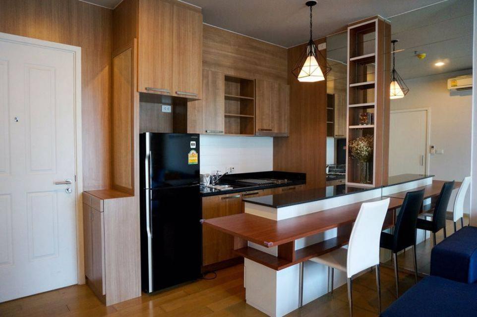 ว่าง 1 พฤษภาคม 2568 7755 ไฮฟ์ สาทร ( Hive Sathorn ) BTS กรุงธนบุรี 49.27 ชั้น10