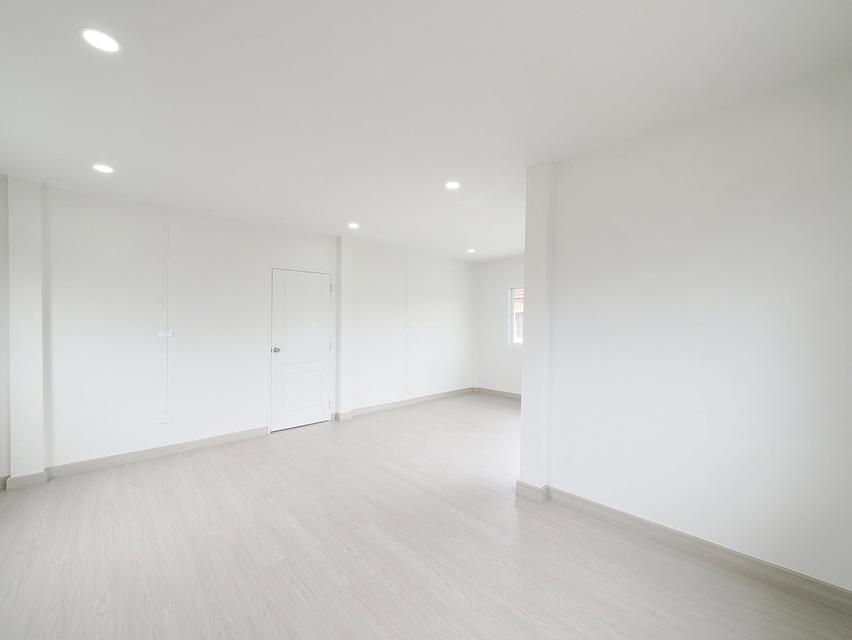 🏤บ้านเดี่ยว 2 ชั้น 52.6 ตร.ว. ม.กิตติยารักษ์5 ขนาด 4 ห้องนอน 2 ห้องน้ำ บ้านหลังใหญ่ฟังชั่นดีเยี่ยม พร้อมเฟอร์ [บางกรวย-ไทรน้อย] บ้านเลขที่ 34/171 16