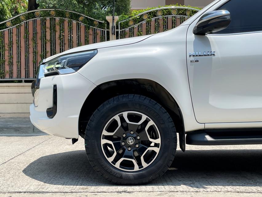 TOYOTA HILUX REVO DOUBLE CAB 2.8 HIGH 4WD ปี 2022 AUTO 4X4 สภาพนางฟ้า รูปที่ 6