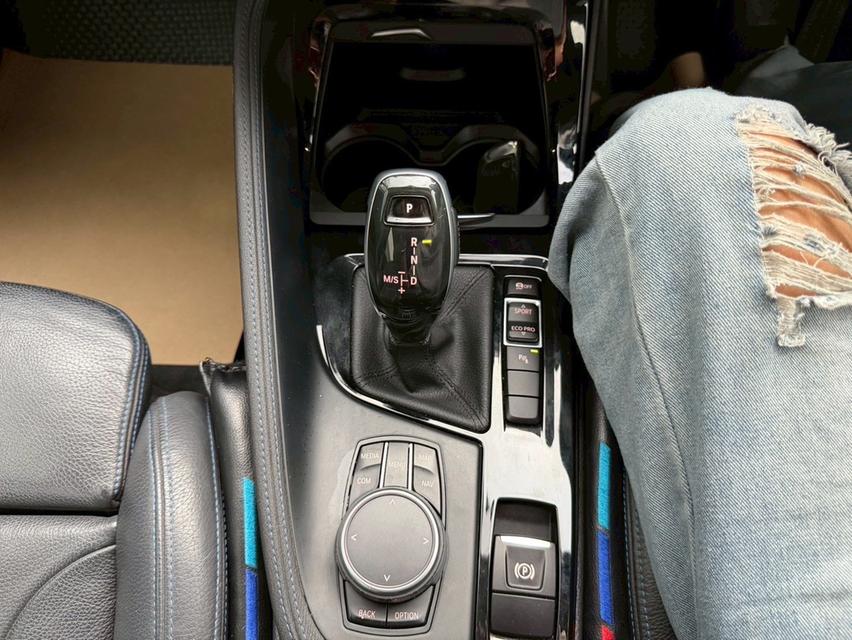 รหัสรถ KPV8240 2019 จด 22 BMW X2 2.0i M SPORT 8