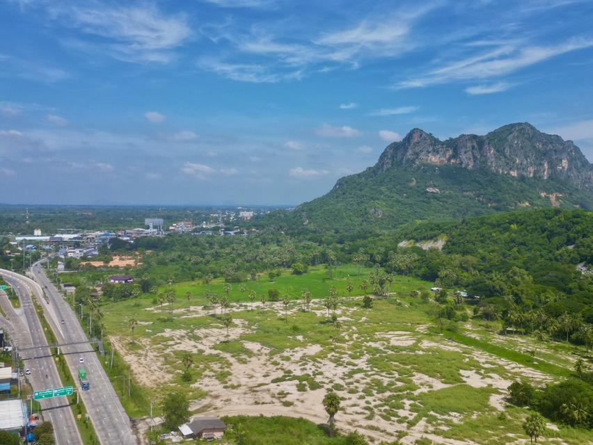 ขายที่ดิน อ.ชะอำ 17 ไร่ 2 งาน ติดถนนเพชรเกษม  ด้านหลังวิวภูเขา 2