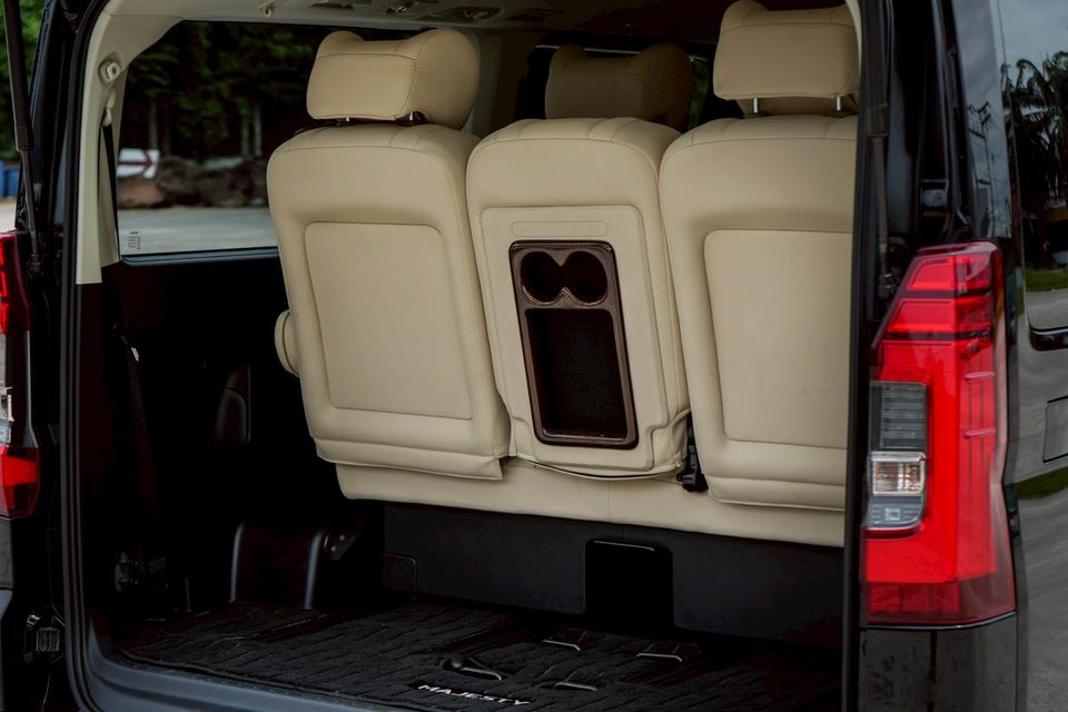 รหัสรถ CBL8186 TOYOTA Majesty 2.8 Premium AT 2020 6