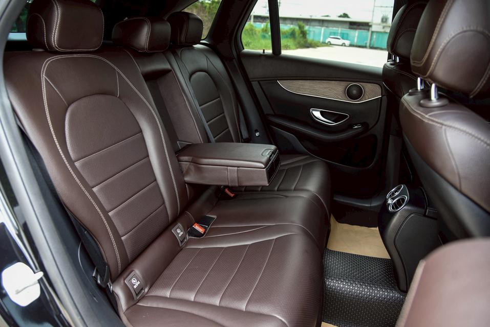 รหัสรถ CBL3577 Benz GLC250d 2.1 4MATIC [w253] AT 2016 10