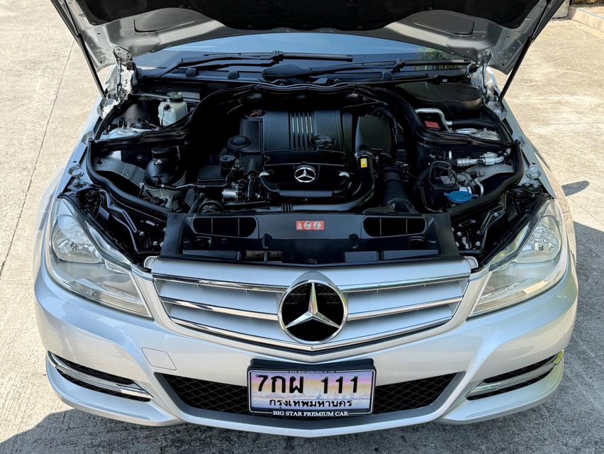2014 BENZ C200 W204 รถมือเดียวออกป้ายแดง รถวิ่งน้อยเพียง 108,000 กม รถเข้าศูนย์ตามระยะ รถไม่เคยมีอุบัติเหตุครับ 15