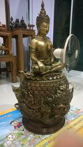 พระบูชา 9 นิ้ว