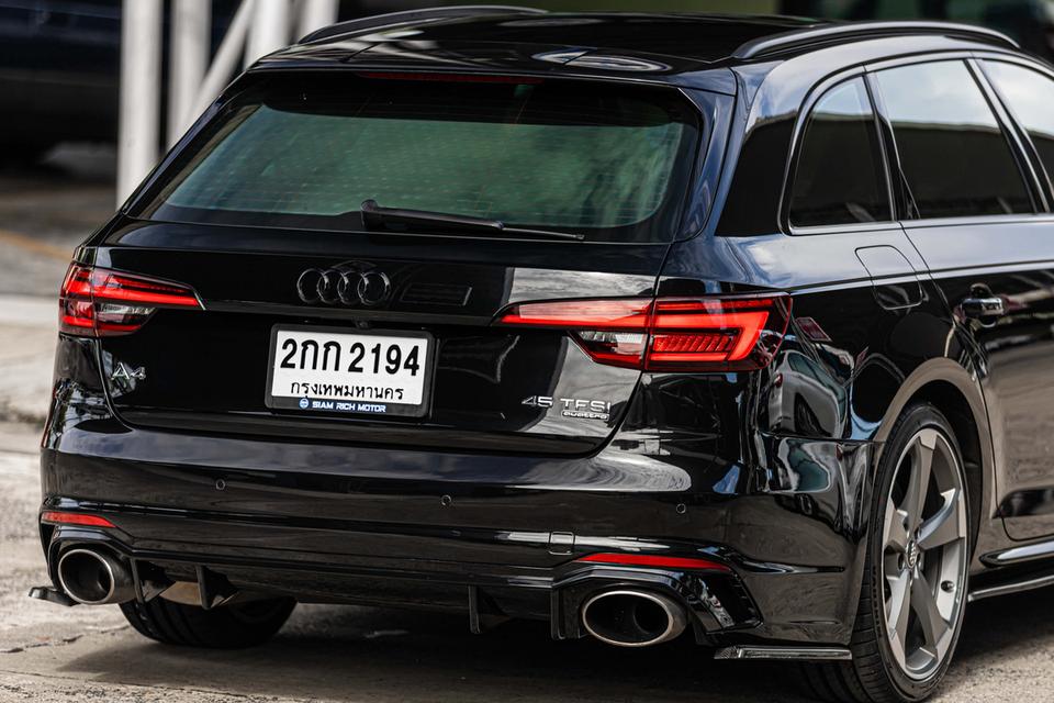 Audi A4 Avant 45 TFSI Quattro S-Line Black Edition 2020 รถเจ้าของเดียว รูปย่อยที่ 3