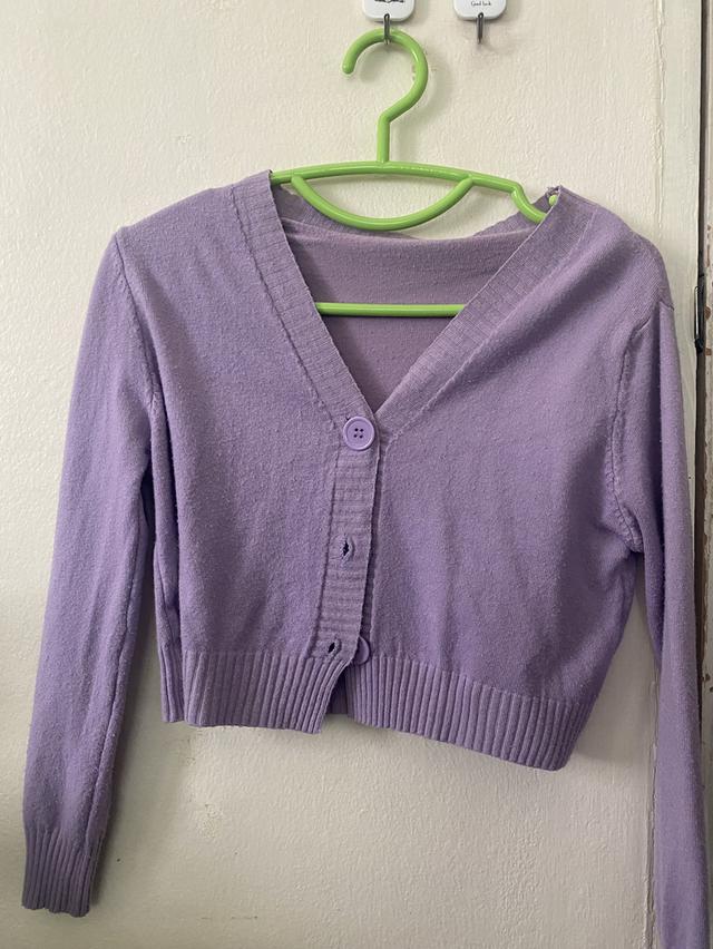 เสื้อแขนยางสีม่วง