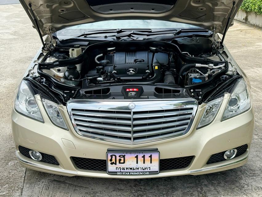 2011 BENZ E200 CGI ( รถมือเดียวออกป้ายแดง ) รถวิ่งน้อย เข้าศูนย์ตามระยะ ไม่เคยมีอุบัติเหตุ สภาพสมบูรณ์ พร้อมใช้งานครับ 15