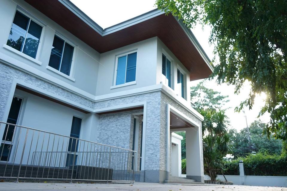 U1456 ให้เช่าบ้านเดี่ยว 2 ชั้น หมู่บ้านโฮมเพลส รามคำแหง 140 ใกล้มอเตอร์เวย์ บ้านพร้อมเฟอร์บางส่วน ทำเลดีเดินทางสะดวกเข้าอกได้หลายทาง 4