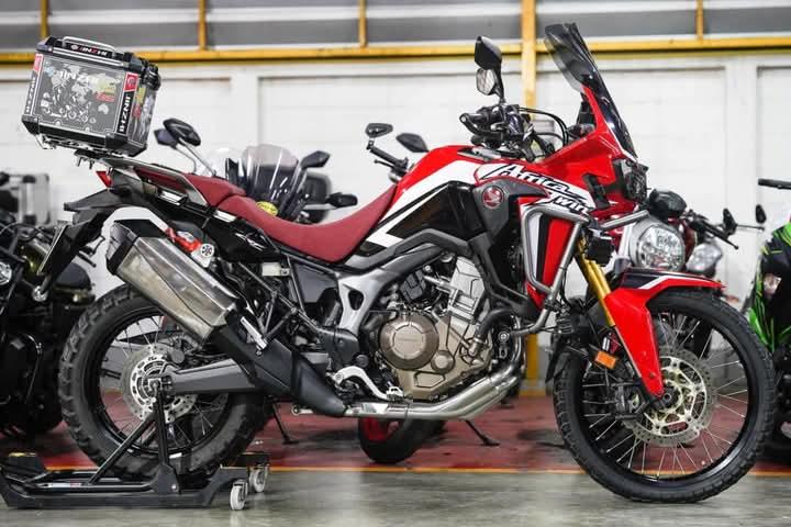 Honda Africa Twin CRF1000 8