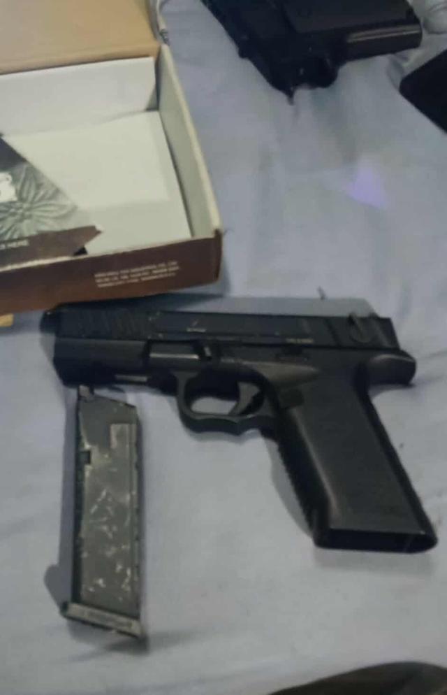 ขาย บีบีกันมือ2 G18 ระบบCO2 KWC สภาพ85-90% ราคา3,300บ.ครับ 0863304480 ก้อง 3