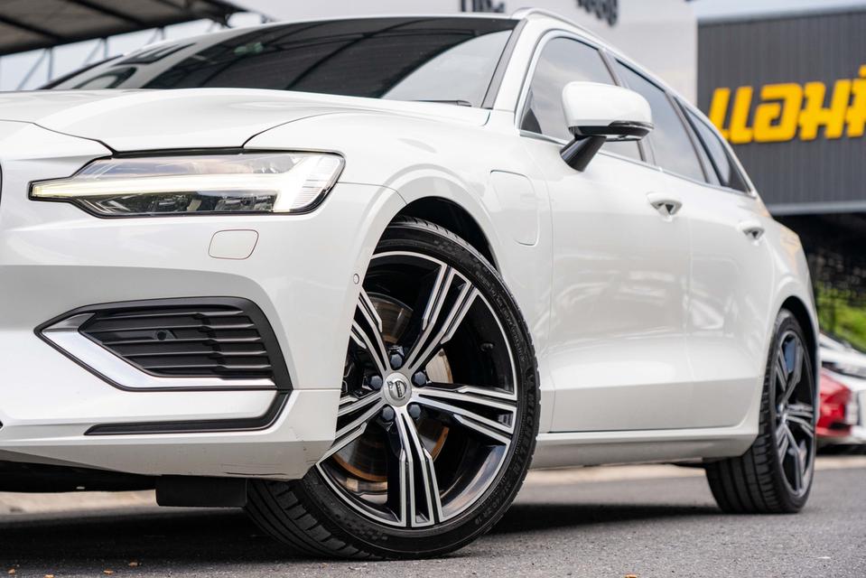 (แจ้งรหัสรถ NP999) 💥 VOLVO V60 T8 TWIN ENGINE AWD 2020 รูปที่ 5
