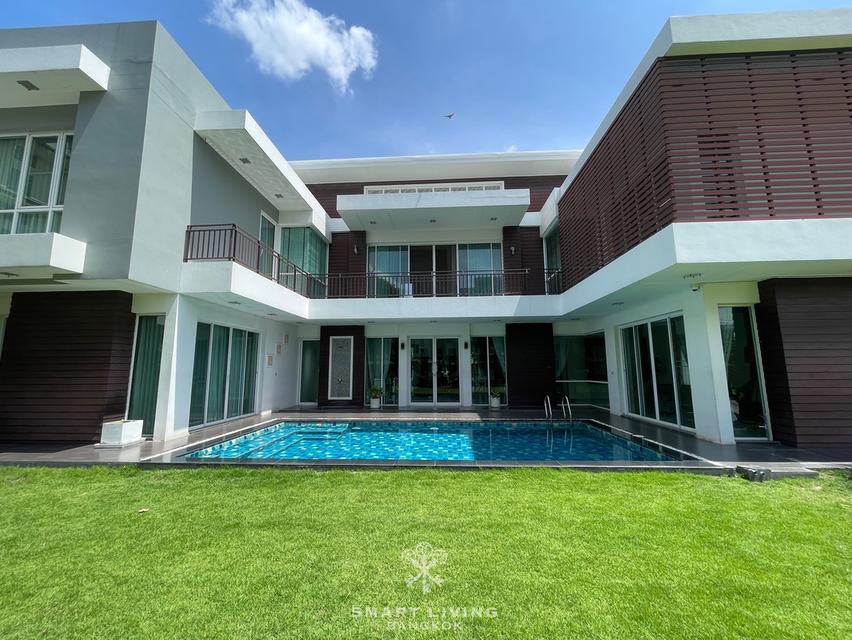 บ้านหรู เลือกอยู่เองหรือปล่อยเช่ารับรายได้ทันที สัญญาถึงสิ้นปี 2569 พร้อมสระว่ายน้ำส่วนตัว พื้นที่ขนาดใหญ่ ใกล้แฟชั่นไอส์แลนด์ 2