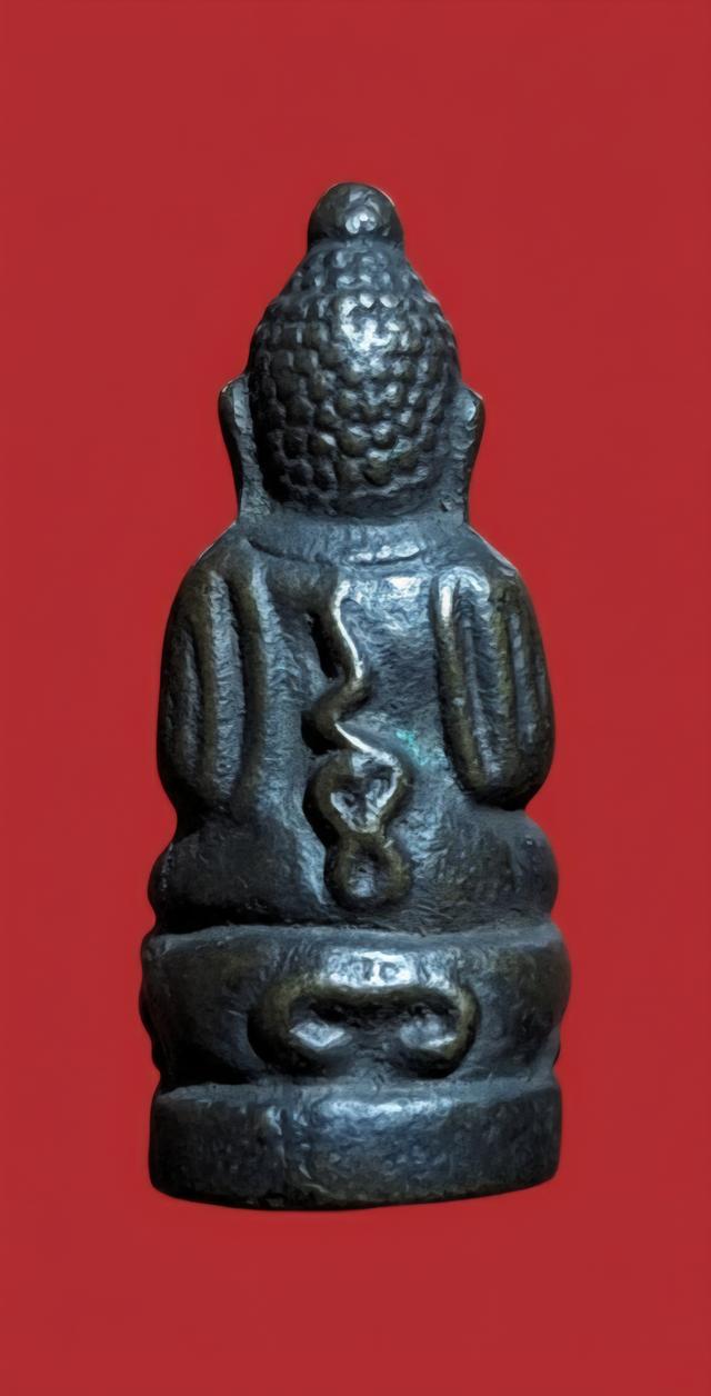 พระเก่า (แอดไลน์ไม่ต้องทักมานะ)