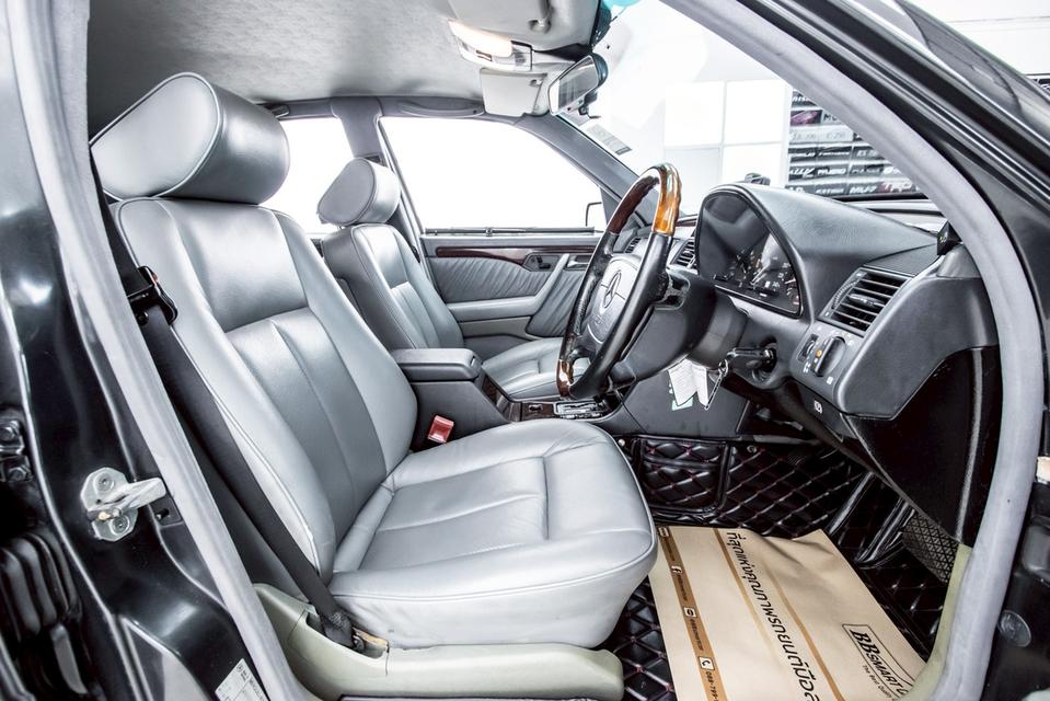 MERCEDES - BENZ C-CLASS C220 ELEGANCE (W202) 1996  11