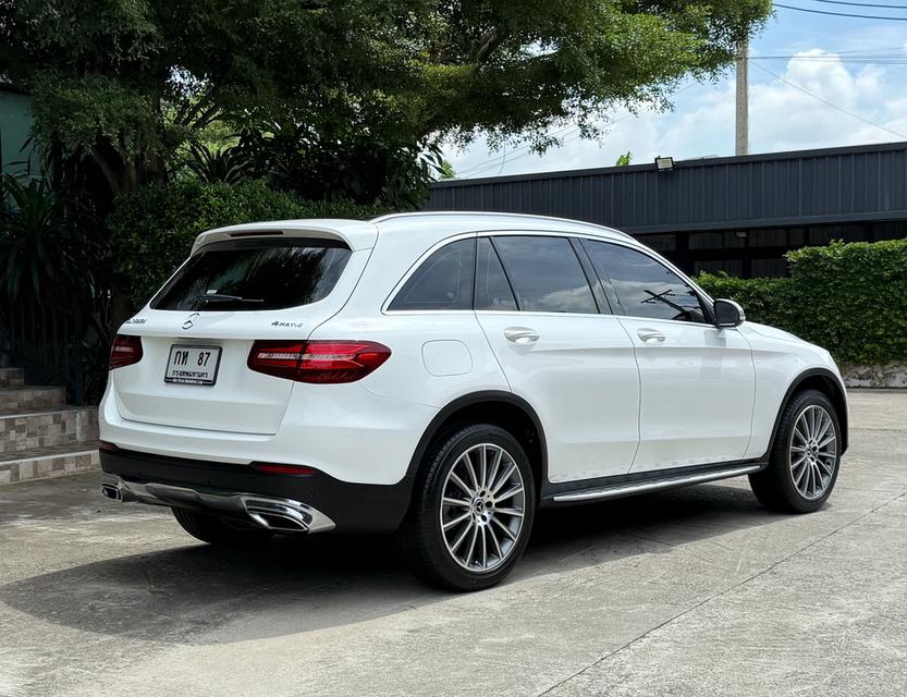 2017 BENZ GLC 250D รถศูนย์ Benz Thailand รถวิ่งน้อยเพียง 55,000 km รถเข้าศูนย์ตลอด รถไม่เคยมีอุบัติเหตุครับ