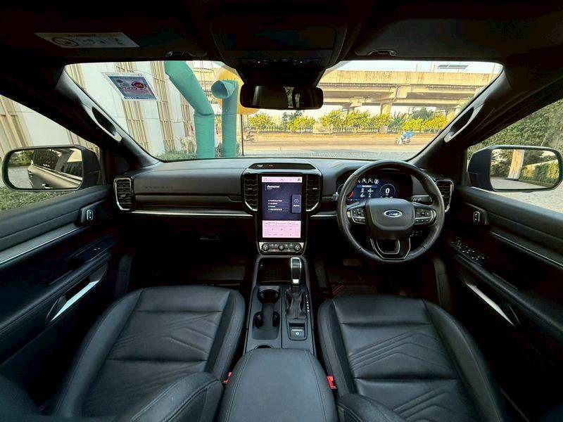 FORD EVEREST 2.0 THAITANIUM PLUS 2WD 9