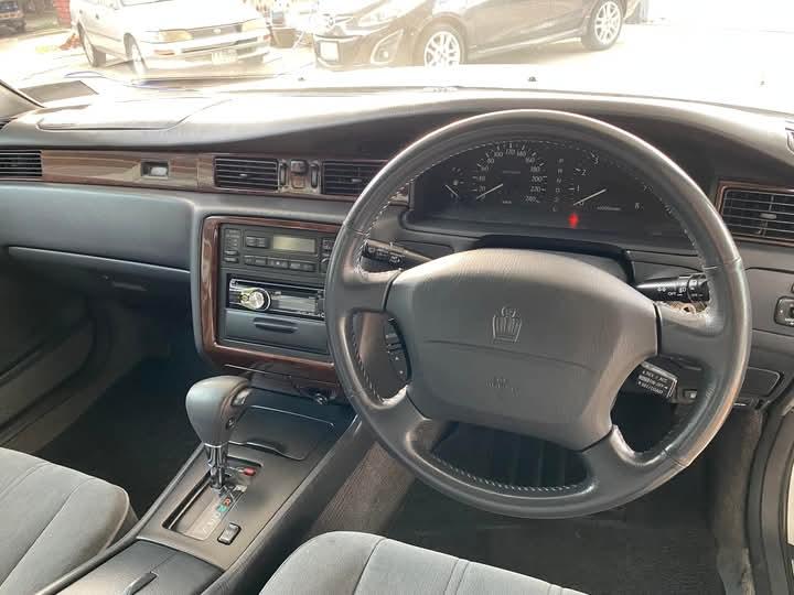 Toyota Crown ปี 1998 7