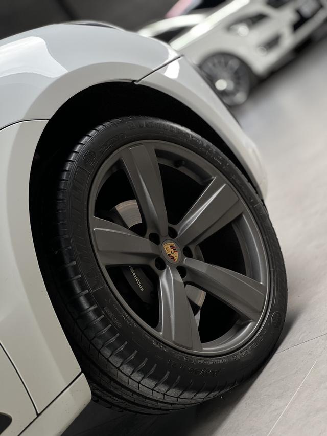 Porsche Macan 2.0 4wd 13