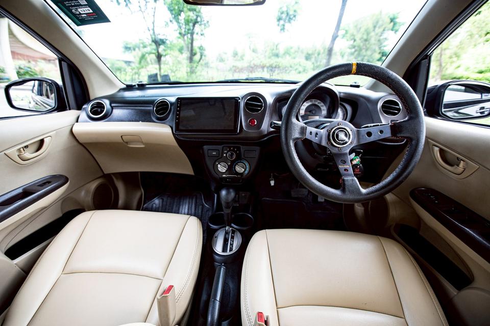 ขาย Honda Brio 1.2V ปี12 10