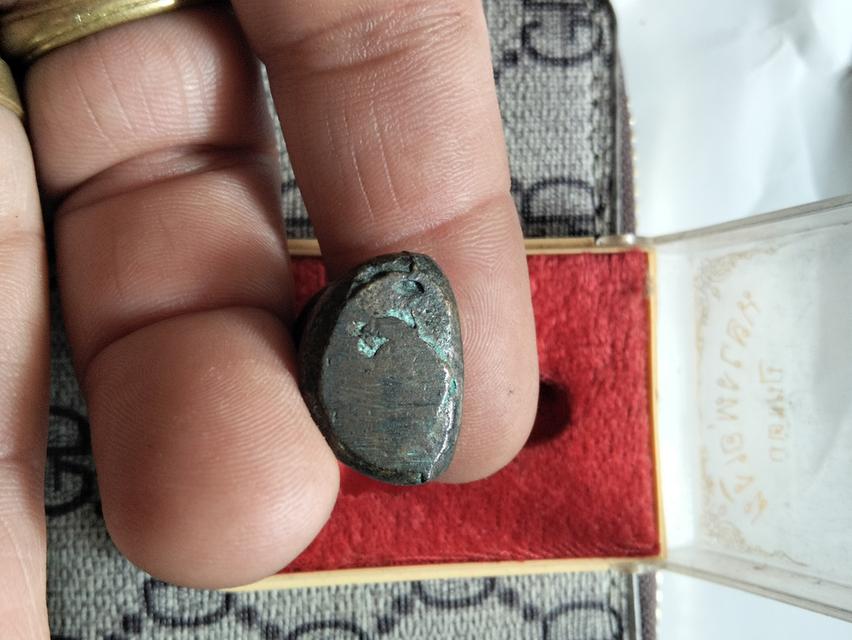 หลวงพ่อเงินปืนแตกปี 28 รูปย่อยที่ 4