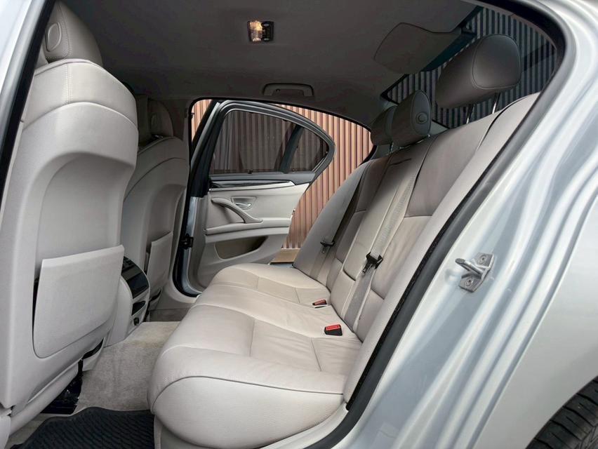 (แจ้งรหัสรถ AP200) BMW 520D F10 ปี13 ดีเซล รูปที่ 11
