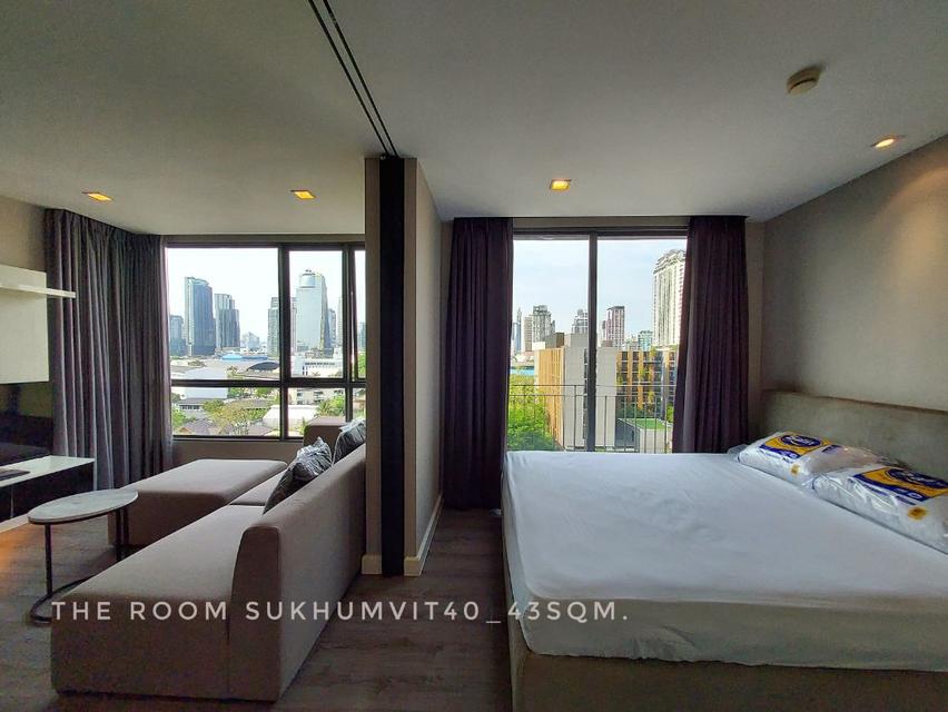 ให้เช่า คอนโด ห้องชั้นบนสุด วิวดี แอร์ใหม่ 1 นอน THE ROOM สุขุมวิท 40 43 ตรม. ใกล้ BTS เอกมัย ทองหล่อ พระราม4 5