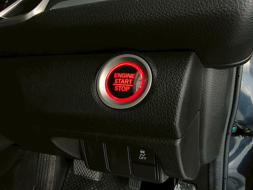 🚗HONDA CIVIC FC 1.8 EL เกียร์ ปี 2016🚗⭐ฟรีดาวน์ 8,xxx/84 งวด 15