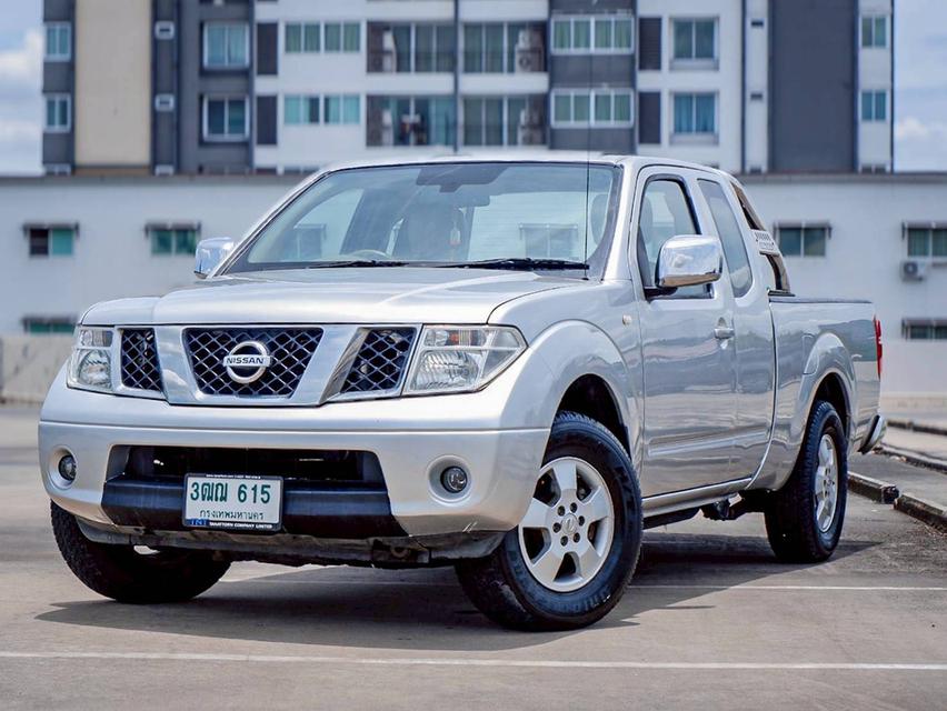 NISSAN NAVARA 2.5 LE KING CAB เกียร์ Auto สีบรอนซ์เทา ปี 2010  2