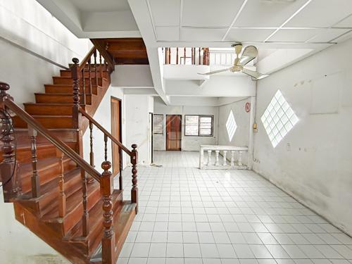 ทาวน์เฮ้าส์ 2 ชั้น หมู่บ้าน บัวทองธานี บางบัวทอง (หลังมุม) 2