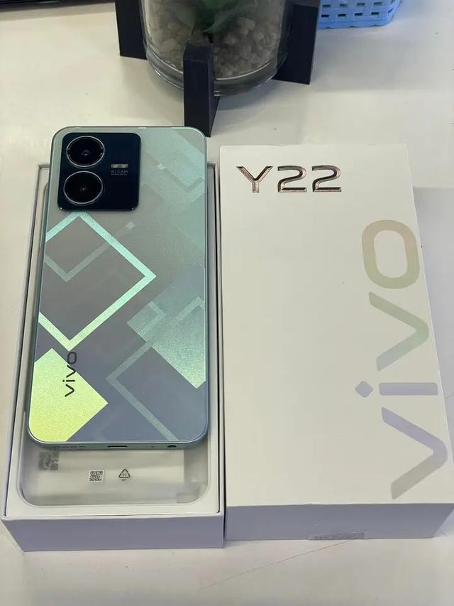 โทรศัพท์สวยๆราคาดี Vivo Y22