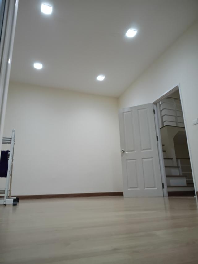 บ้านทาว์เฮ้าส์ พันท้ายนรสิงห์ สมุทรสาคร 19