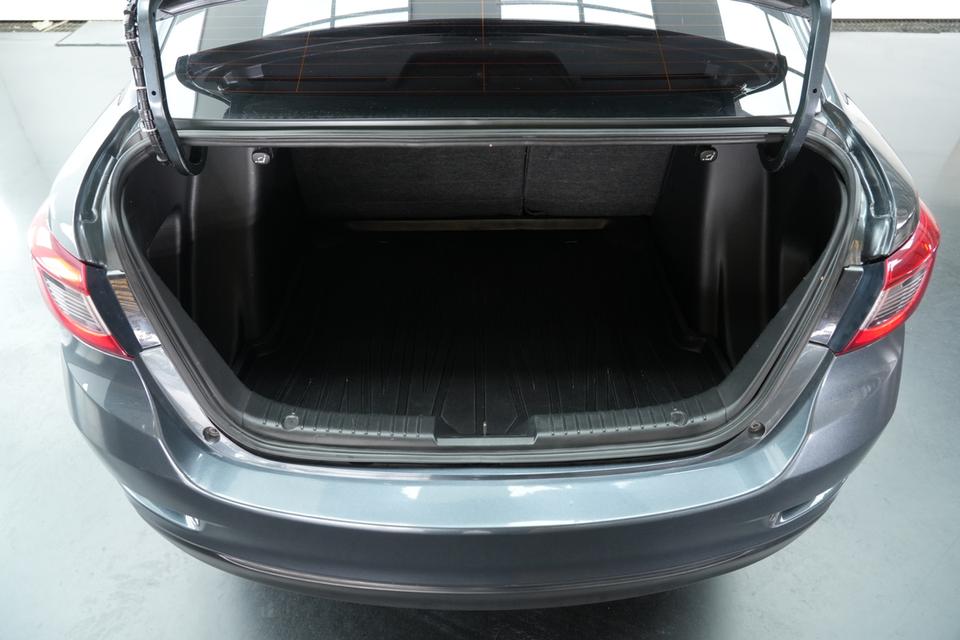 2015 MAZDA,2 1.3 HIGH 4ประตู  สีเทา ไมล์ 208771 กม. 7