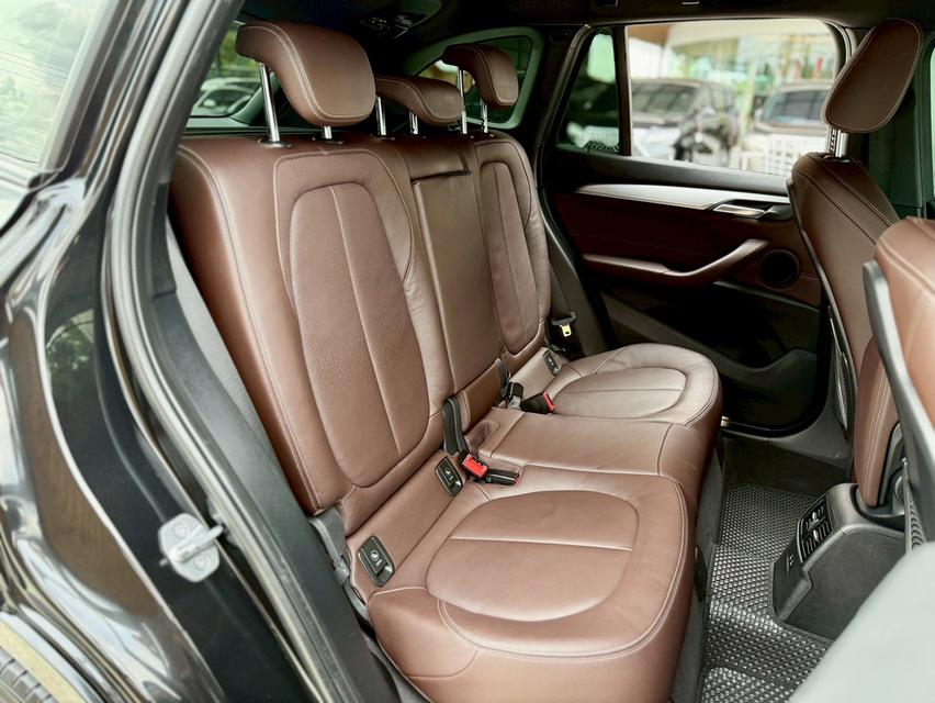 ปี 2019 BMW X1, 2.0 sDrive20d M SPORT โฉม F48 ปี16-23 สีดำ เครื่องยนต์ดีเซล 9