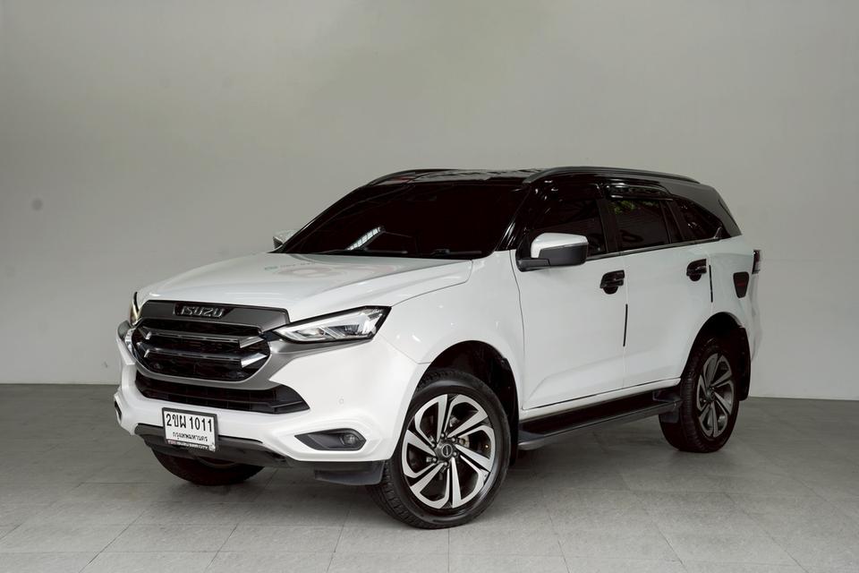 ISUZU MU-X 3.0 ULTIMATE AT  (ปี 2021 จด 2022)